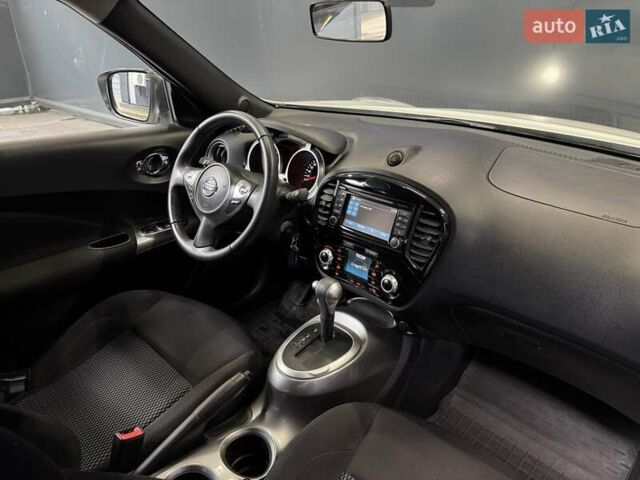 Белый Ниссан Жук, объемом двигателя 1.6 л и пробегом 76 тыс. км за 14900 $, фото 17 на Automoto.ua