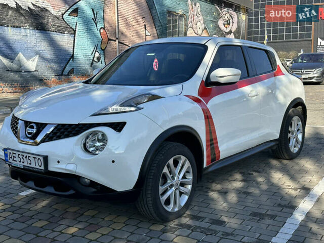 Белый Ниссан Жук, объемом двигателя 1.6 л и пробегом 90 тыс. км за 14500 $, фото 3 на Automoto.ua