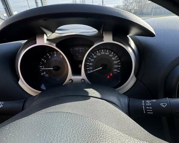 Белый Ниссан Жук, объемом двигателя 1.6 л и пробегом 138 тыс. км за 13500 $, фото 6 на Automoto.ua