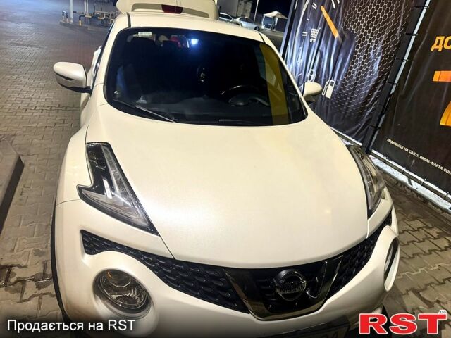 Белый Ниссан Жук, объемом двигателя 1.6 л и пробегом 51 тыс. км за 14899 $, фото 3 на Automoto.ua