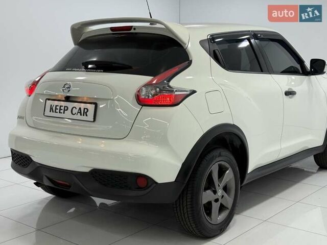 Белый Ниссан Жук, объемом двигателя 1.6 л и пробегом 69 тыс. км за 14700 $, фото 16 на Automoto.ua