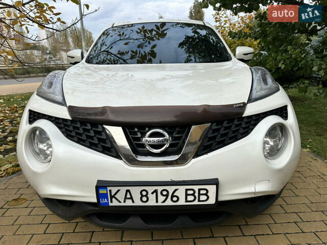 Белый Ниссан Жук, объемом двигателя 1.6 л и пробегом 203 тыс. км за 12500 $, фото 1 на Automoto.ua