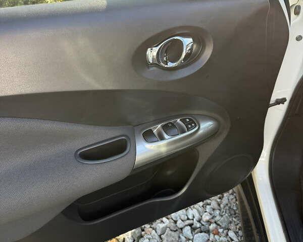 Білий Ніссан Жук, об'ємом двигуна 1.6 л та пробігом 16 тис. км за 17500 $, фото 37 на Automoto.ua