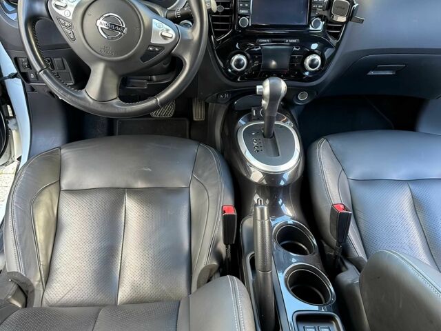 Белый Ниссан Жук, объемом двигателя 1.6 л и пробегом 46 тыс. км за 3200 $, фото 6 на Automoto.ua