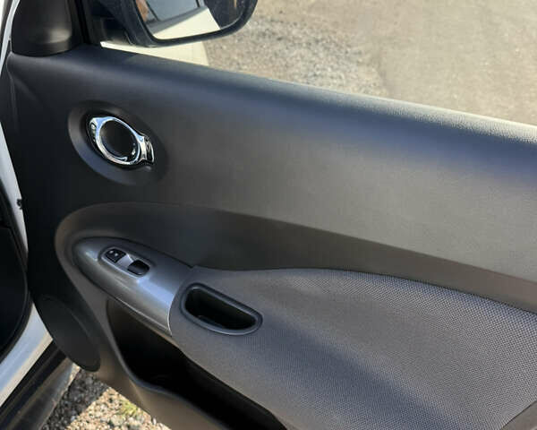 Білий Ніссан Жук, об'ємом двигуна 1.6 л та пробігом 16 тис. км за 17500 $, фото 23 на Automoto.ua