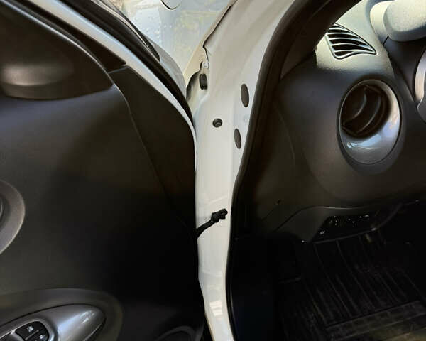 Білий Ніссан Жук, об'ємом двигуна 1.6 л та пробігом 16 тис. км за 17500 $, фото 32 на Automoto.ua