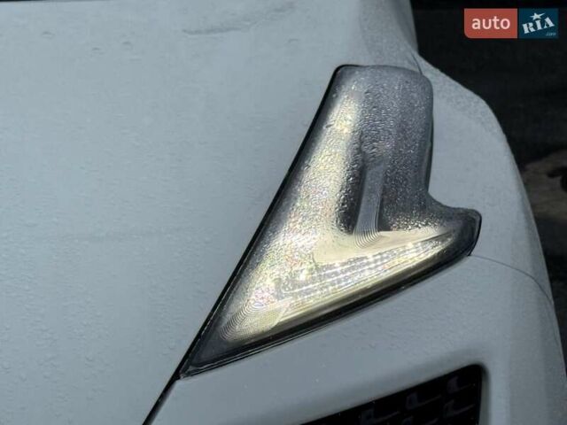 Белый Ниссан Жук, объемом двигателя 1.6 л и пробегом 35 тыс. км за 14800 $, фото 11 на Automoto.ua