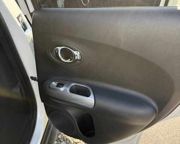 Білий Ніссан Жук, об'ємом двигуна 1.6 л та пробігом 16 тис. км за 17500 $, фото 10 на Automoto.ua