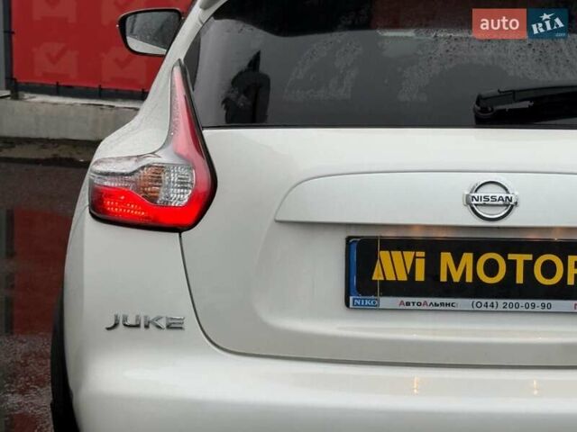 Белый Ниссан Жук, объемом двигателя 1.6 л и пробегом 35 тыс. км за 14800 $, фото 21 на Automoto.ua