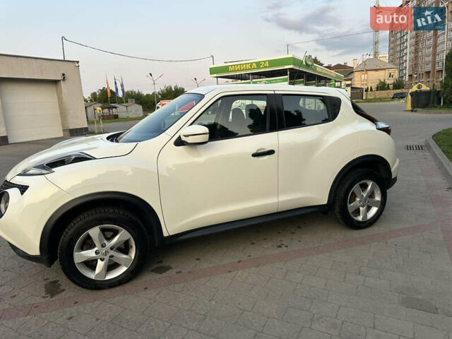 Белый Ниссан Жук, объемом двигателя 1.6 л и пробегом 77 тыс. км за 14300 $, фото 4 на Automoto.ua