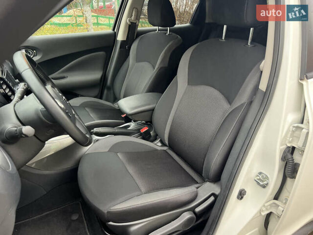 Белый Ниссан Жук, объемом двигателя 1.6 л и пробегом 78 тыс. км за 14500 $, фото 18 на Automoto.ua