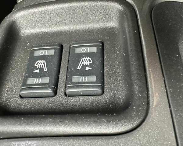 Белый Ниссан Жук, объемом двигателя 1.6 л и пробегом 203 тыс. км за 12500 $, фото 13 на Automoto.ua