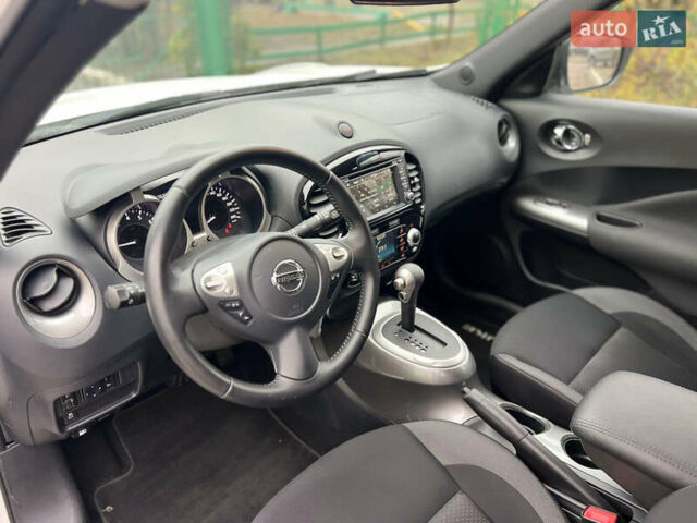 Белый Ниссан Жук, объемом двигателя 1.6 л и пробегом 78 тыс. км за 14500 $, фото 12 на Automoto.ua