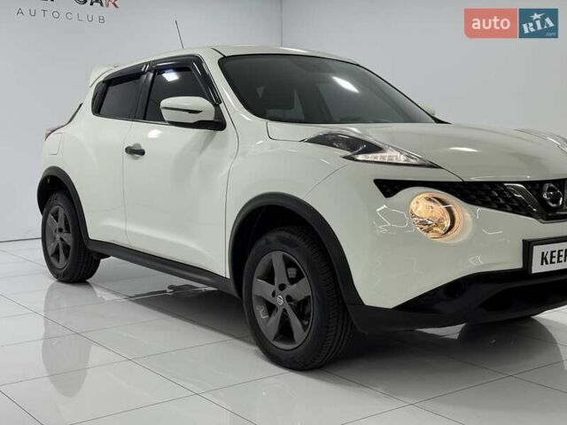 Белый Ниссан Жук, объемом двигателя 1.6 л и пробегом 69 тыс. км за 14700 $, фото 6 на Automoto.ua