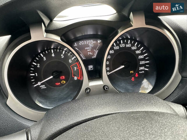 Белый Ниссан Жук, объемом двигателя 1.6 л и пробегом 203 тыс. км за 12500 $, фото 15 на Automoto.ua