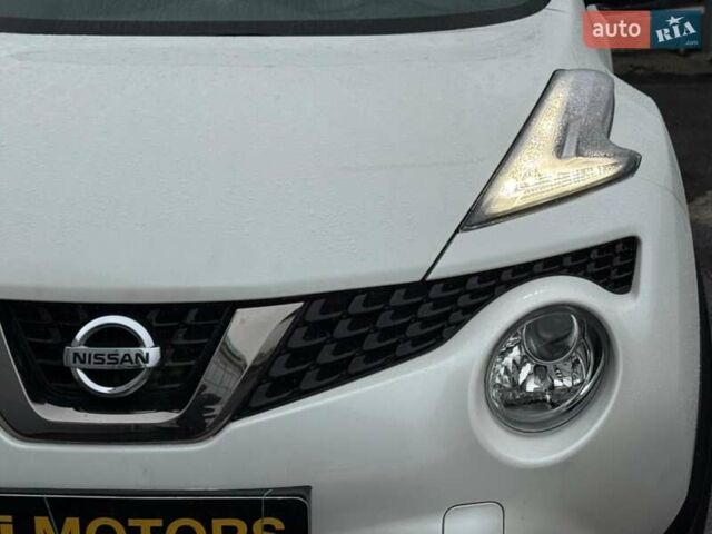 Белый Ниссан Жук, объемом двигателя 1.6 л и пробегом 35 тыс. км за 14800 $, фото 10 на Automoto.ua