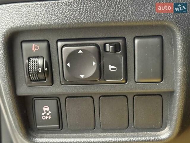 Белый Ниссан Жук, объемом двигателя 1.6 л и пробегом 35 тыс. км за 14800 $, фото 39 на Automoto.ua