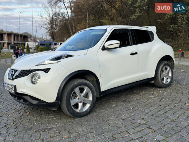 Белый Ниссан Жук, объемом двигателя 1.6 л и пробегом 91 тыс. км за 14000 $, фото 5 на Automoto.ua