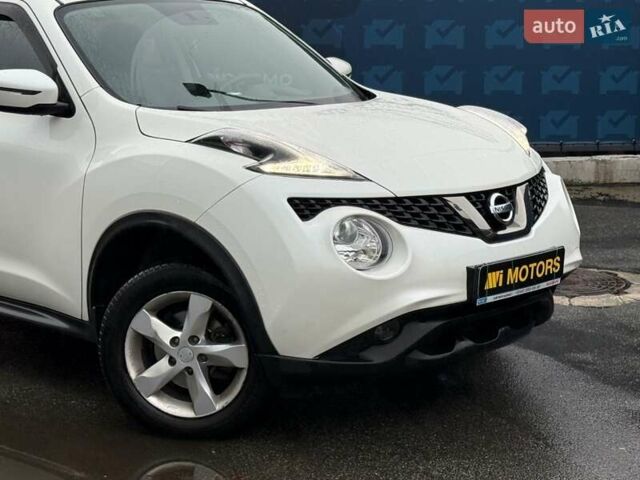 Белый Ниссан Жук, объемом двигателя 1.6 л и пробегом 35 тыс. км за 14800 $, фото 17 на Automoto.ua