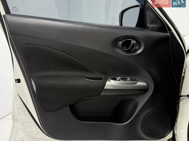 Белый Ниссан Жук, объемом двигателя 1.6 л и пробегом 69 тыс. км за 14700 $, фото 29 на Automoto.ua