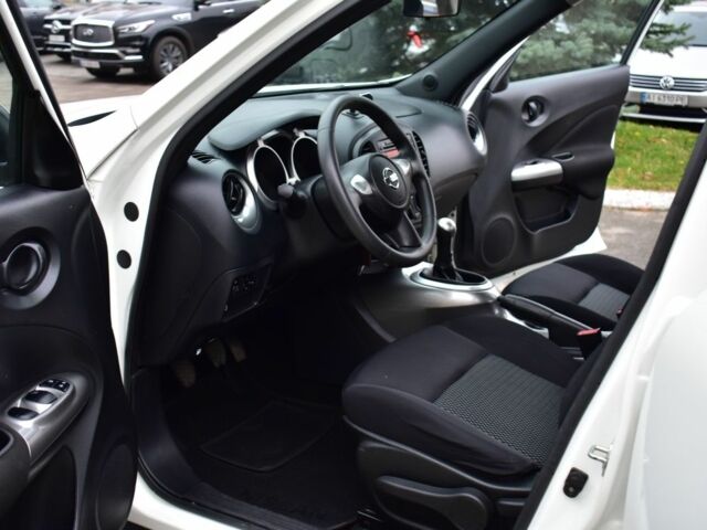 Белый Ниссан Жук, объемом двигателя 0 л и пробегом 39 тыс. км за 12100 $, фото 7 на Automoto.ua