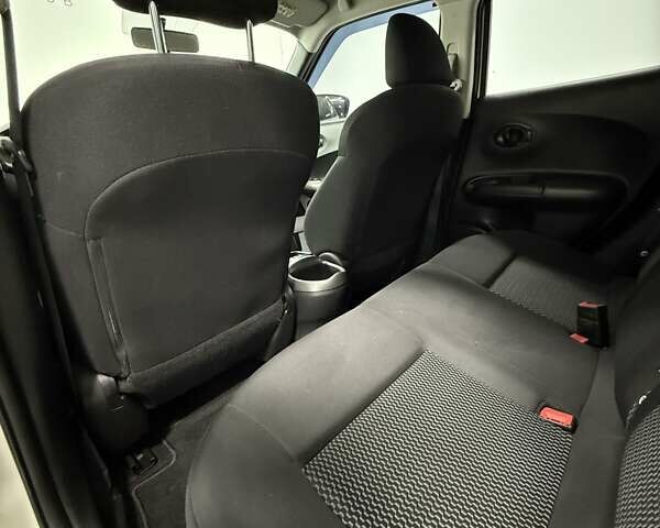 Белый Ниссан Жук, объемом двигателя 1.6 л и пробегом 69 тыс. км за 14700 $, фото 31 на Automoto.ua