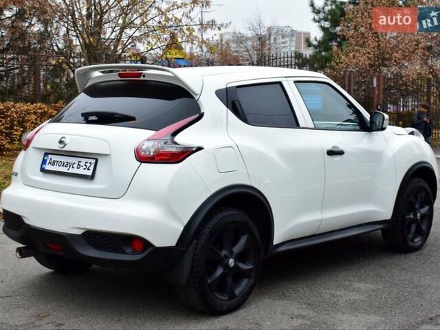 Белый Ниссан Жук, объемом двигателя 1.6 л и пробегом 39 тыс. км за 12400 $, фото 6 на Automoto.ua