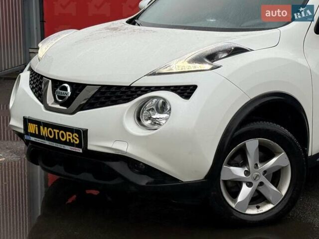 Белый Ниссан Жук, объемом двигателя 1.6 л и пробегом 35 тыс. км за 14800 $, фото 9 на Automoto.ua