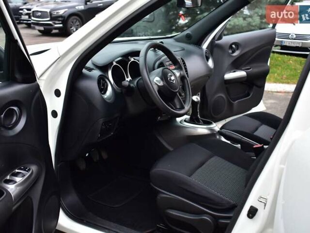 Белый Ниссан Жук, объемом двигателя 1.6 л и пробегом 39 тыс. км за 12400 $, фото 9 на Automoto.ua