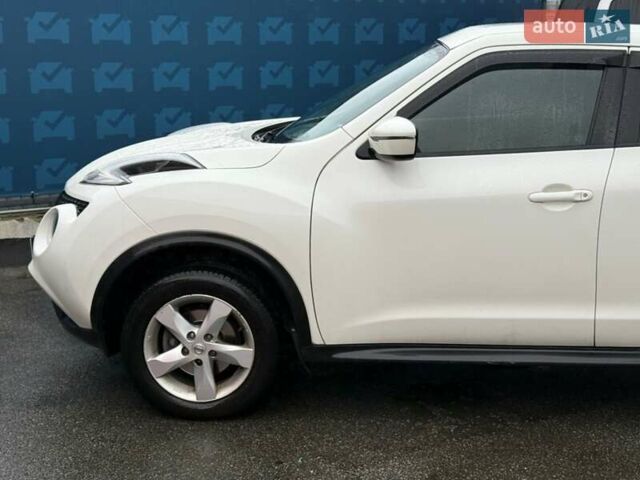 Белый Ниссан Жук, объемом двигателя 1.6 л и пробегом 35 тыс. км за 14800 $, фото 13 на Automoto.ua