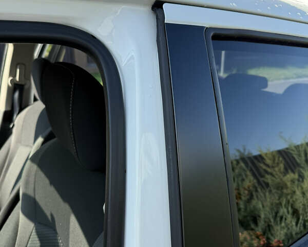 Білий Ніссан Жук, об'ємом двигуна 1.6 л та пробігом 16 тис. км за 17500 $, фото 4 на Automoto.ua