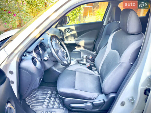 Білий Ніссан Жук, об'ємом двигуна 1.6 л та пробігом 150 тис. км за 14500 $, фото 4 на Automoto.ua