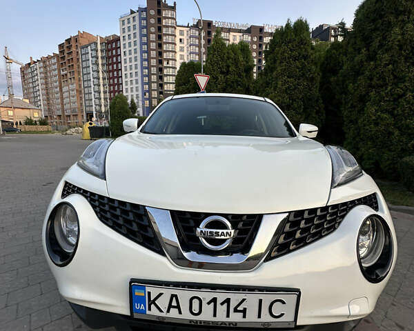 Белый Ниссан Жук, объемом двигателя 1.6 л и пробегом 77 тыс. км за 14300 $, фото 1 на Automoto.ua