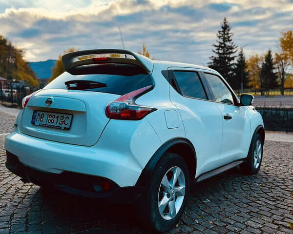 Белый Ниссан Жук, объемом двигателя 1.6 л и пробегом 91 тыс. км за 14000 $, фото 10 на Automoto.ua