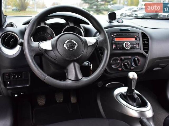 Белый Ниссан Жук, объемом двигателя 1.6 л и пробегом 39 тыс. км за 12400 $, фото 13 на Automoto.ua