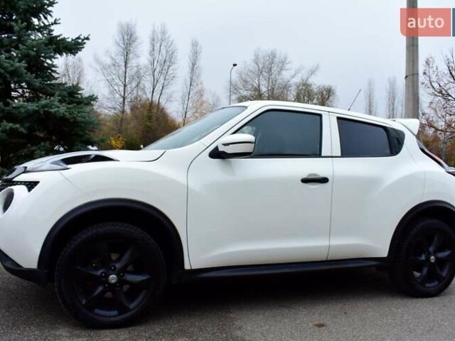 Белый Ниссан Жук, объемом двигателя 1.6 л и пробегом 39 тыс. км за 12400 $, фото 2 на Automoto.ua