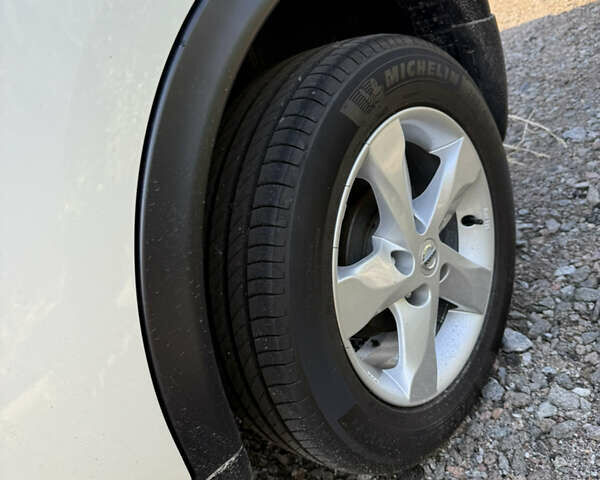 Білий Ніссан Жук, об'ємом двигуна 1.6 л та пробігом 16 тис. км за 17500 $, фото 50 на Automoto.ua