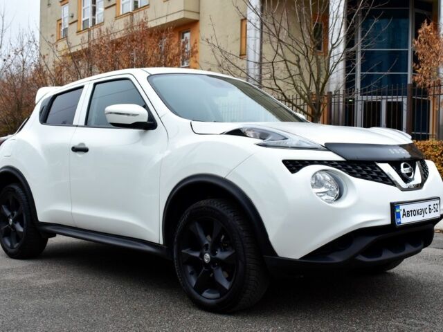 Белый Ниссан Жук, объемом двигателя 0 л и пробегом 39 тыс. км за 12100 $, фото 2 на Automoto.ua