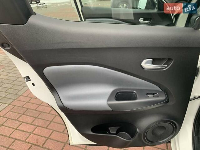 Белый Ниссан Жук, объемом двигателя 1 л и пробегом 39 тыс. км за 18500 $, фото 36 на Automoto.ua