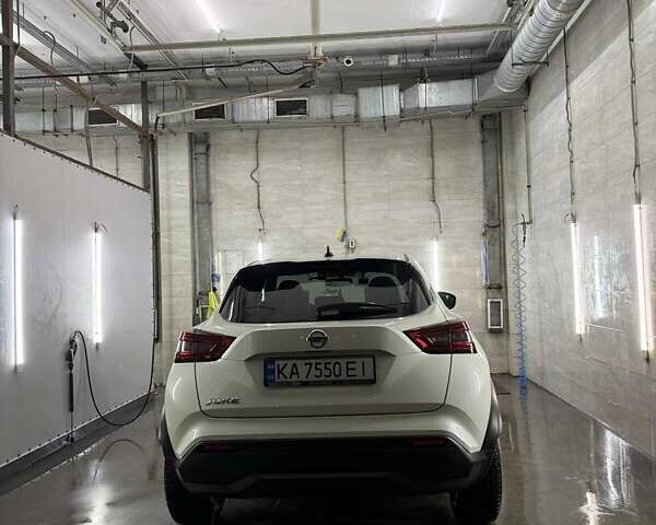 Ниссан Жук 2021 в Киеве на Automoto.ua Белый Ниссан Жук, объемом двигателя 1 л и пробегом 25 тыс. км за 19300 $, фото 8 на Automoto.ua