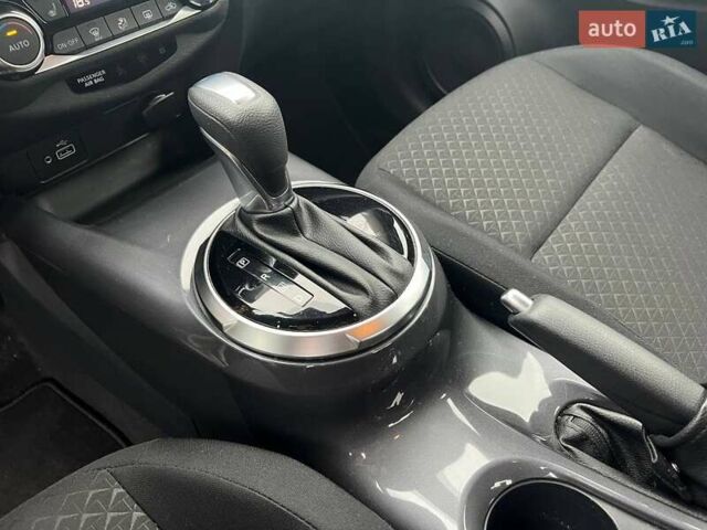 Білий Ніссан Жук, об'ємом двигуна 1 л та пробігом 35 тис. км за 18990 $, фото 19 на Automoto.ua