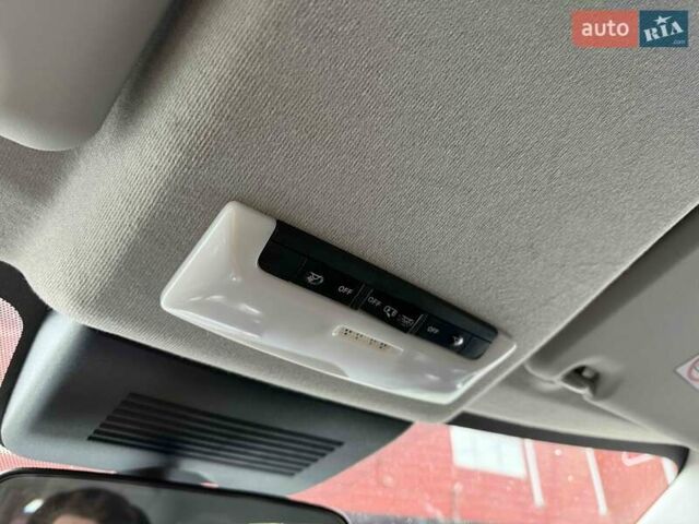 Белый Ниссан Жук, объемом двигателя 1 л и пробегом 61 тыс. км за 18900 $, фото 28 на Automoto.ua