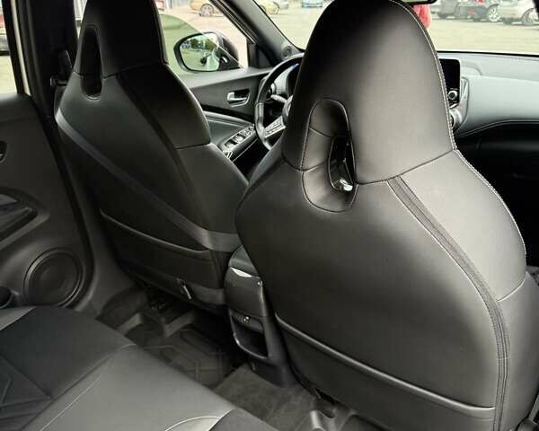 Белый Ниссан Жук, объемом двигателя 1 л и пробегом 26 тыс. км за 21500 $, фото 12 на Automoto.ua