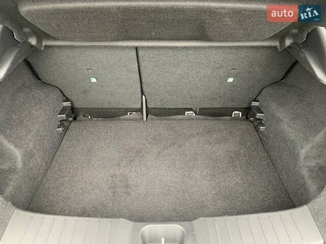 Белый Ниссан Жук, объемом двигателя 1 л и пробегом 39 тыс. км за 18500 $, фото 39 на Automoto.ua