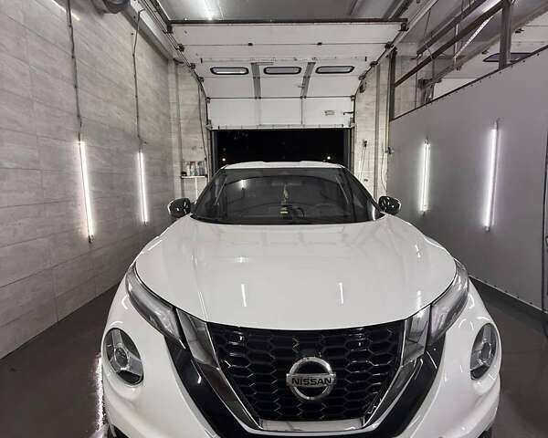 Ниссан Жук 2021 в Киеве на Automoto.ua Белый Ниссан Жук, объемом двигателя 1 л и пробегом 25 тыс. км за 19300 $, фото 15 на Automoto.ua