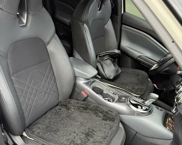 Белый Ниссан Жук, объемом двигателя 1 л и пробегом 26 тыс. км за 21500 $, фото 13 на Automoto.ua