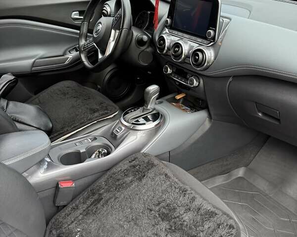 Белый Ниссан Жук, объемом двигателя 1 л и пробегом 26 тыс. км за 21500 $, фото 10 на Automoto.ua