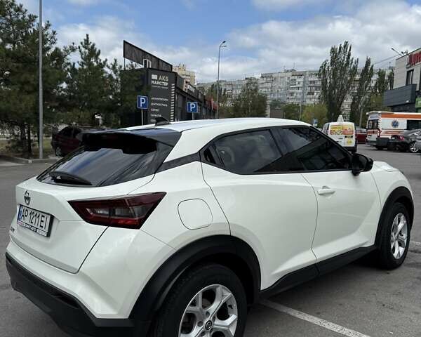 Белый Ниссан Жук, объемом двигателя 1 л и пробегом 26 тыс. км за 21500 $, фото 3 на Automoto.ua