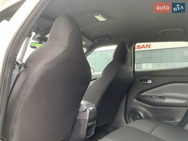 Белый Ниссан Жук, объемом двигателя 1 л и пробегом 39 тыс. км за 18500 $, фото 35 на Automoto.ua