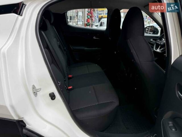 Белый Ниссан Жук, объемом двигателя 1 л и пробегом 61 тыс. км за 18900 $, фото 38 на Automoto.ua